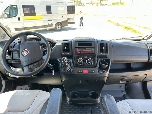 Rulotă/autocaravană Fiat Weinsberg Carabus 600 K | 4 Posti Letto | Completamente Attrezzato