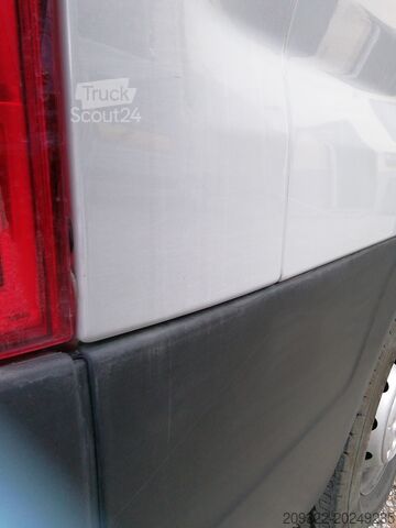 τροχόσπιτο/αυτοκινούμενο τροχόσπιτο Fiat Weinsberg Carabus 600 K | 4 Posti Letto | Completamente Attrezzato