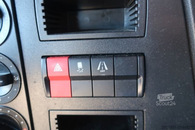 Фургон-бокс MERCEDES-BENZ Nr.1233 Atego 818 1.Hand / Ladeboardwand