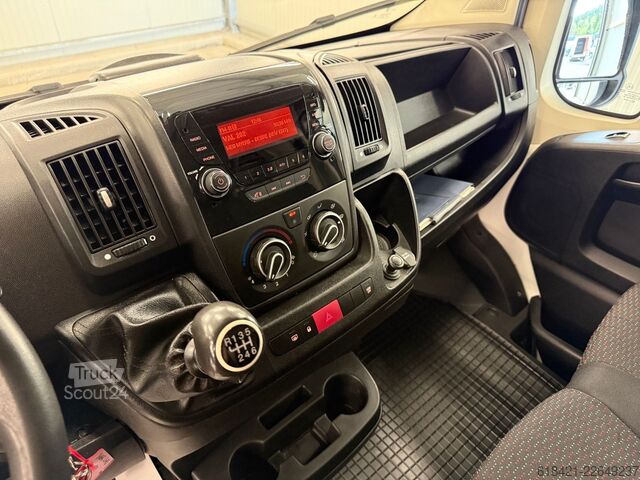 Hög tak skåpbil PEUGEOT Boxer Kasten Grossraum 435 L4H3 Pro BlueHDi 140