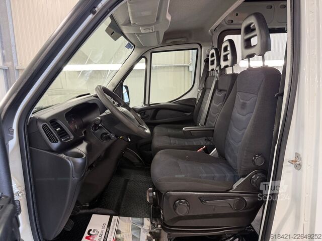 Skåpbil IVECO Daily Kasten 7 SEATS + AHK 3500 KG L3H2 2.3 136