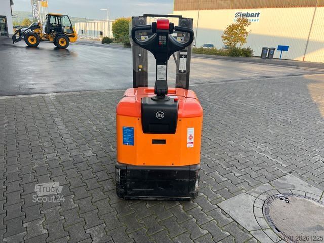 Hochhubwagen TOYOTA SPE 125 L / nur 382h ! / Hochhubwagen /  3.350mm