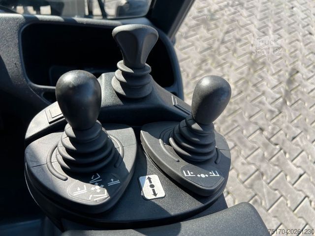 Chariot élévateur frontal LINDE E14 - 01 / Triplex: 4.10m! / SS / nur 986h!