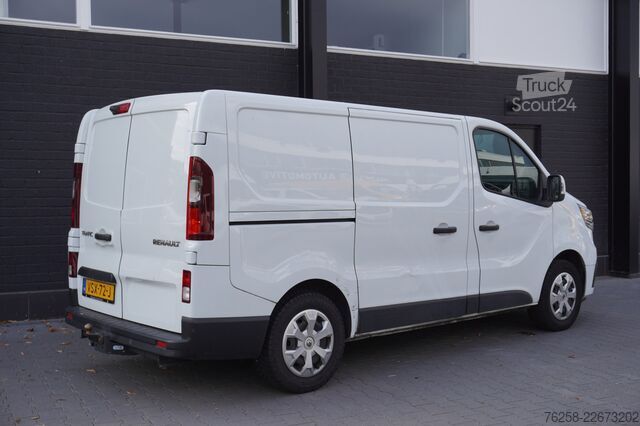 Ploščati dostavnik Renault Trafic 2.0 dCi 110PK EURO 6 - Airco - Navi - Cr...