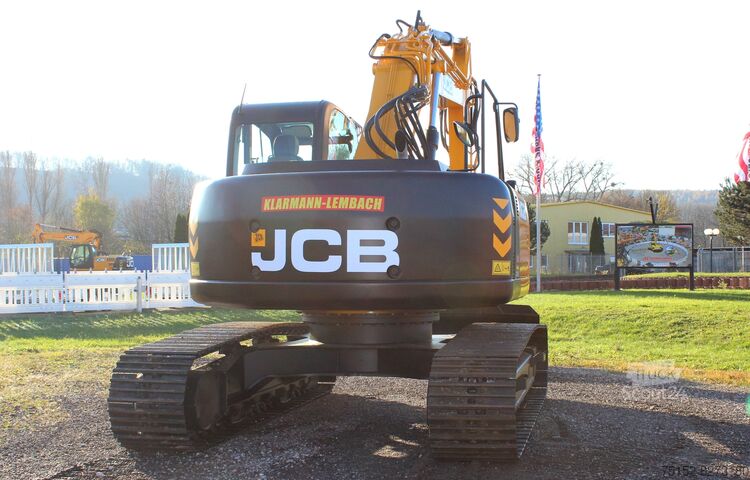 Korečkový bagr JCB JZ 235 LC