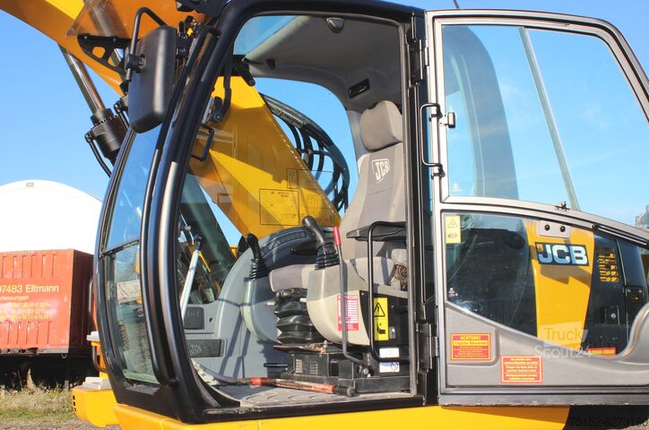 Korečkový bagr JCB JZ 235 LC