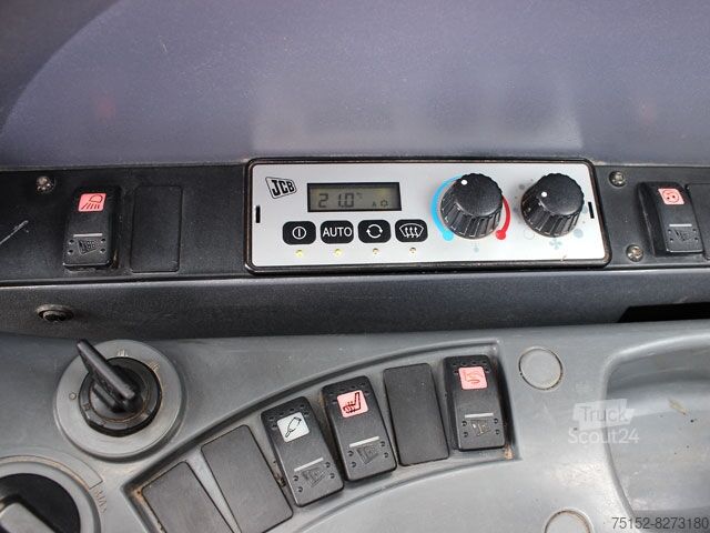 Korečkový bagr JCB JZ 235 LC