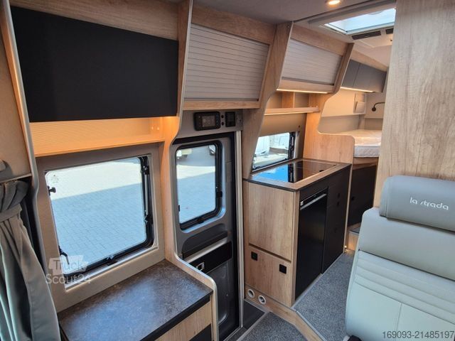 Полуинтегрированный автодом LA STRADA Nova EB*Vollluft*Klima*Lithium*LTE*Clesana*AHK