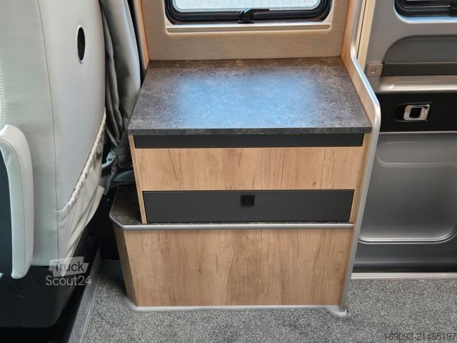 Полуинтегрированный автодом LA STRADA Nova EB*Vollluft*Klima*Lithium*LTE*Clesana*AHK