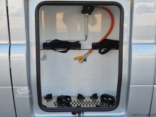 Полуинтегрированный автодом LA STRADA Nova EB*Vollluft*Klima*Lithium*LTE*Clesana*AHK