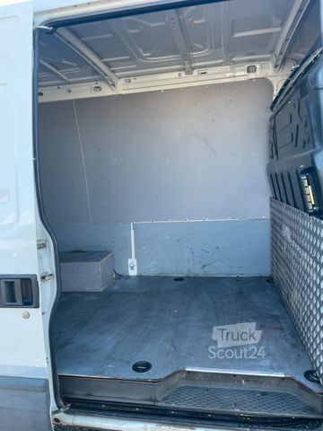 Vans ar augstu jumtu IVECO Daily 35C21 3,0 Hoch/Mittel,153Tkm,Klimaanlage