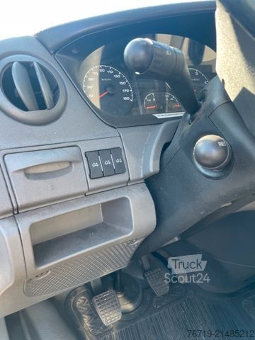 Vans ar augstu jumtu IVECO Daily 35C21 3,0 Hoch/Mittel,153Tkm,Klimaanlage