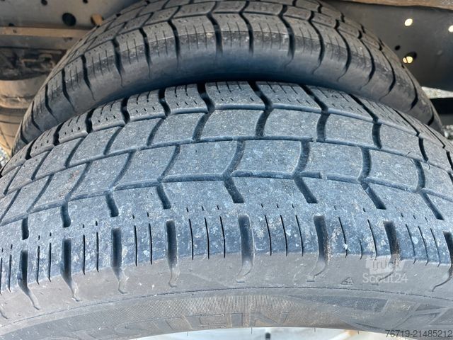 Vans ar augstu jumtu IVECO Daily 35C21 3,0 Hoch/Mittel,153Tkm,Klimaanlage