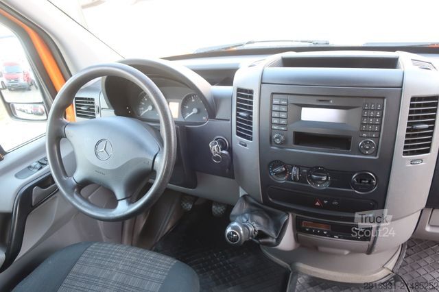 Pick-up furgon MERCEDES-BENZ Sprinter II Pritsche/DoKa 213 CDI/AHK/Nr. 74