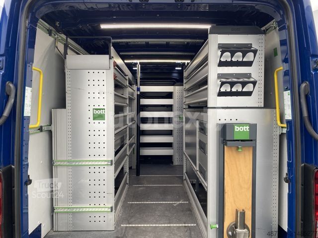 Kastenwagen VOLKSWAGEN Crafter 35 Aut.*Werkstatt* LED+KAMERA+NAVI 2197
