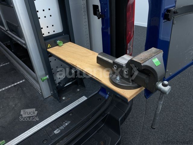 Kastenwagen VOLKSWAGEN Crafter 35 Aut.*Werkstatt* LED+KAMERA+NAVI 2197