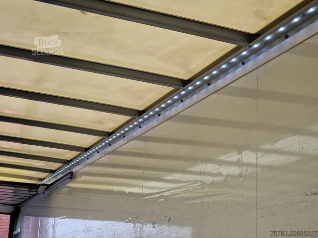 Valise DAF CF 300 4x2 - Box - Low KM - Full air - Euro 6 -...