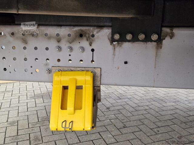 Valise DAF CF 300 4x2 - Box - Low KM - Full air - Euro 6 -...