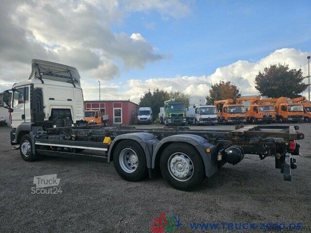Výměnná nástavba nákladní vůz MAN TGS 26.320 6x2 BDF Mitnahmestapler AHK 1. Hand