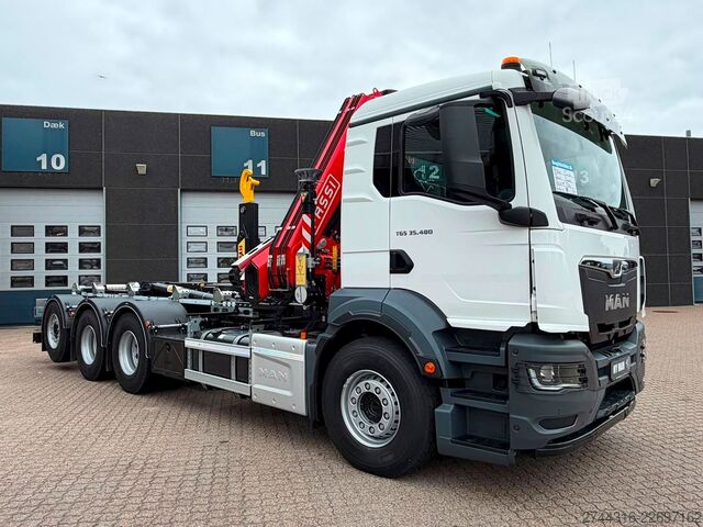 Tovornjak s kavljem za kontejnerje MAN TGS 35.480 8X4-4