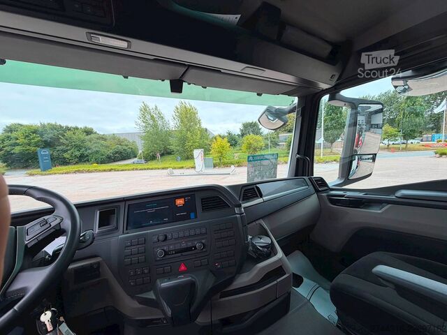 Tovornjak s kavljem za kontejnerje MAN TGS 35.480 8X4-4