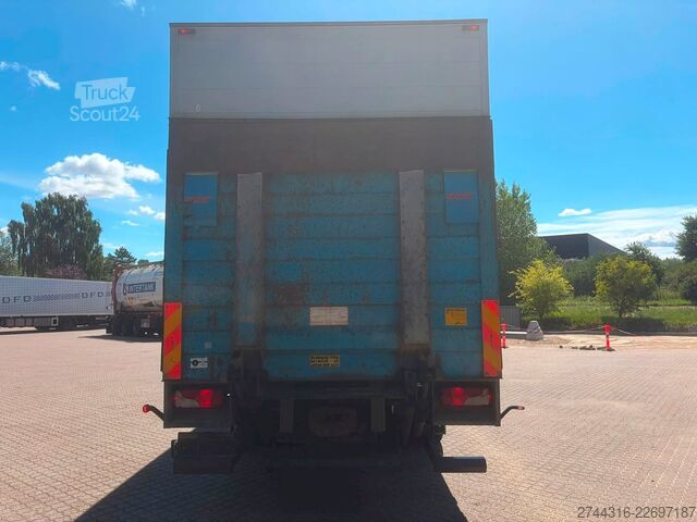 Tovornjak s ploščadjo SCANIA P280