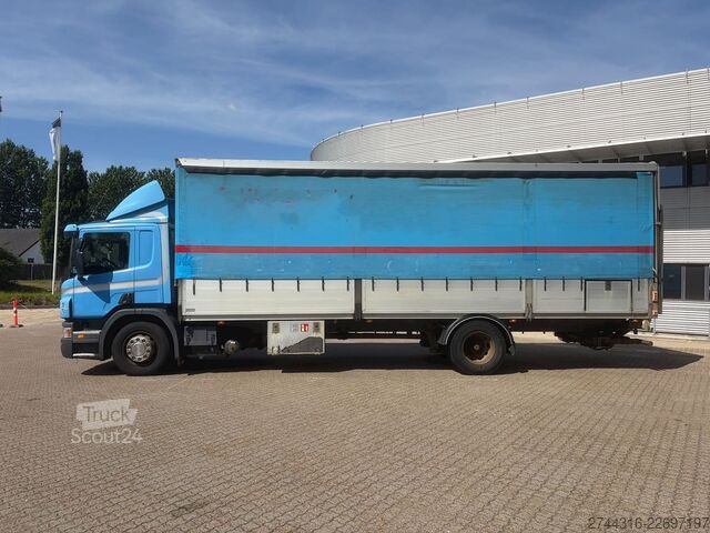 Tovornjak s ploščadjo SCANIA P230