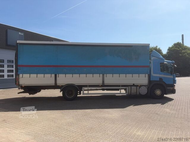 Tovornjak s ploščadjo SCANIA P230