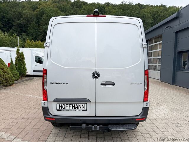 Ploščati dostavnik MERCEDES-BENZ Sprinter 317 CDI Kasten 3,5t L1H1 RWD Automatik