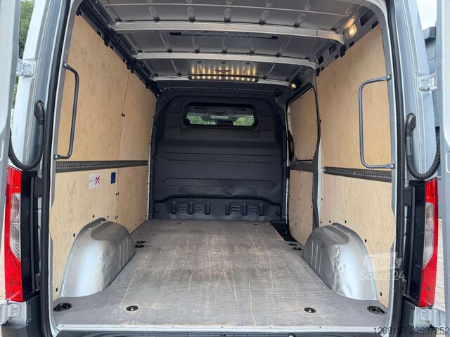 Ploščati dostavnik MERCEDES-BENZ Sprinter 317 CDI Kasten 3,5t L1H1 RWD Automatik