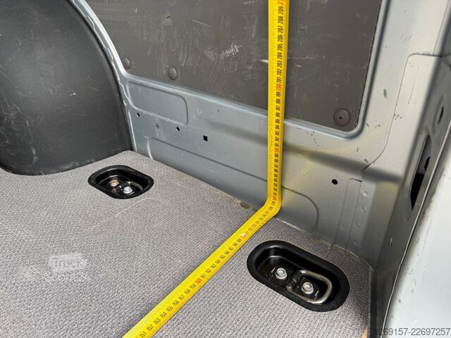 Panelová dodávka VW Crafter Kasten 35 L2H1 *AHK3t* Navi Kamera