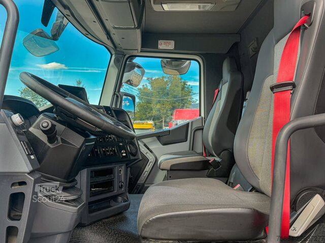 Gru montata su autocarro RENAULT T 380 Abschleppwagen 8,00 m HIAB 111 B-2 + FUNK