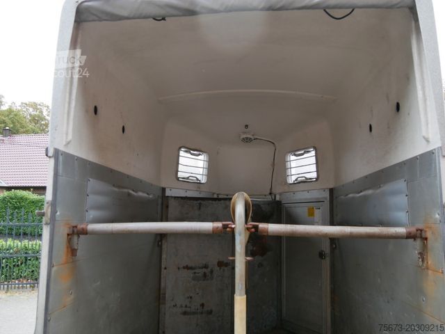 Remorque de transport de chevaux BÖCKMANN Alu 2 Pferde mit Sattelkammer