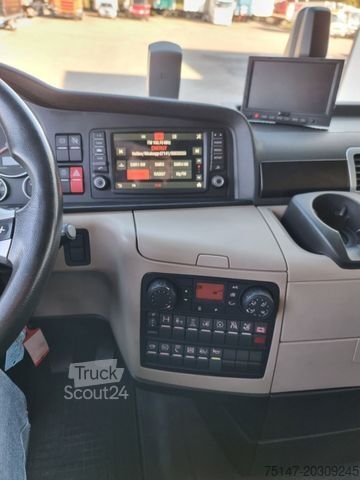 Tilavuusyksikköveturi MAN TGX 18.460 4x2 LLS-U ACC Intarder XXL 2x Tank