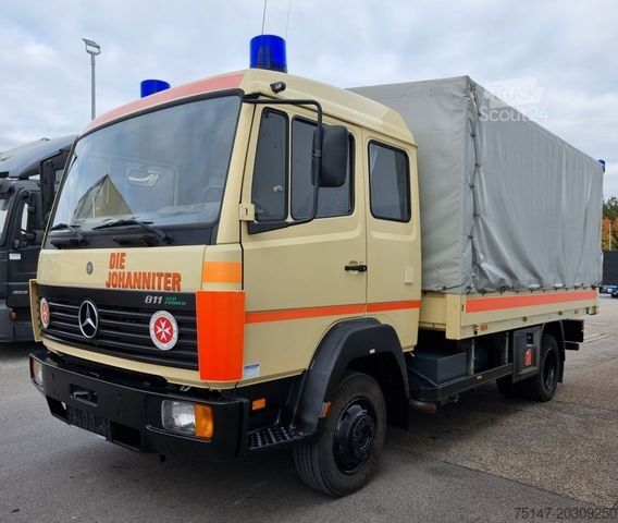 Transporter mit Pritsche & Plane MERCEDES-BENZ 811 großes Haus / Doka 5 Sitzer AHK ex-DRK
