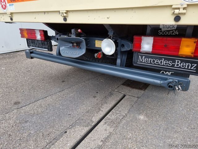 Transporter mit Pritsche & Plane MERCEDES-BENZ 811 großes Haus / Doka 5 Sitzer AHK ex-DRK