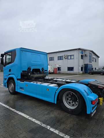 Autószállító teherautó SCANIA P460