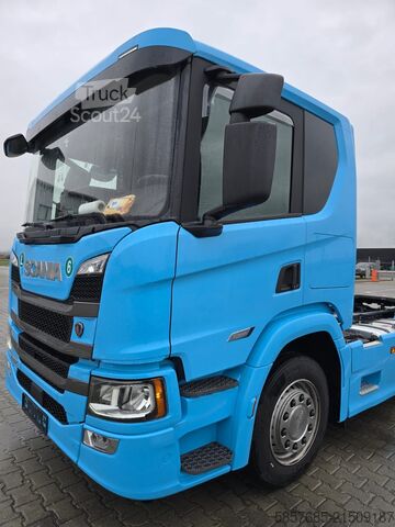 Autószállító teherautó SCANIA P460