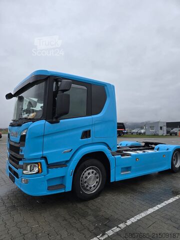 Autószállító teherautó SCANIA P460