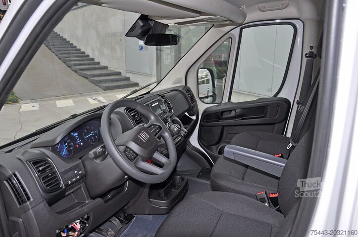 Plattformsskåpbil dubbelhytt Fiat Ducato F5249
