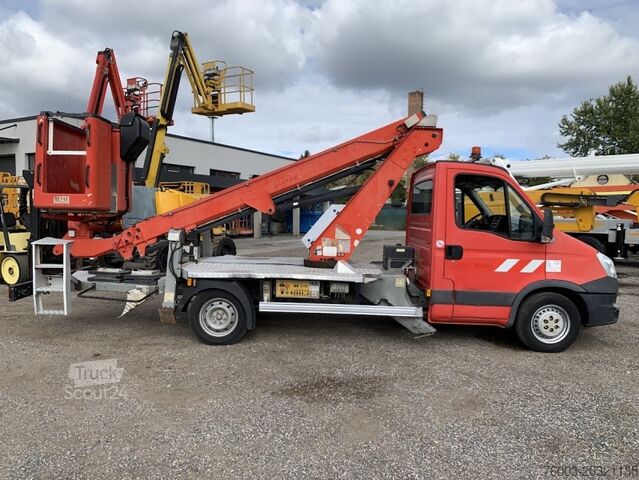 Furgonetka Iveco Daily Isoli PT165 - 16,5 m