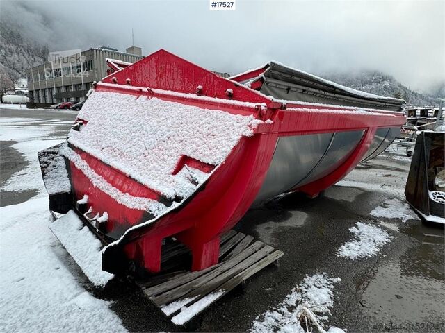 Üçlü dorse için asfalt kovası  Asfaltbalje til trippelkjerre