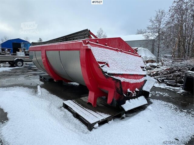 Üçlü dorse için asfalt kovası  Asfaltbalje til trippelkjerre