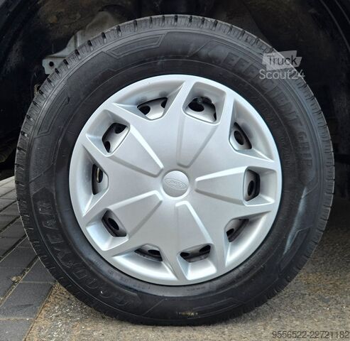 Фургон з високим дахом FORD Transit Kasten L2H2 PDC/Klima/Tempomat/DAB/lang
