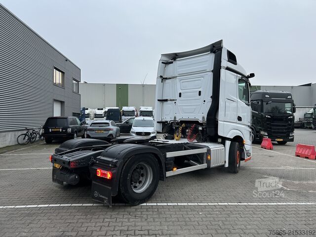 Standard tractor Mercedes-Benz Actros 1845 Streamspace / 518 dkm / Tacho V2 / ...