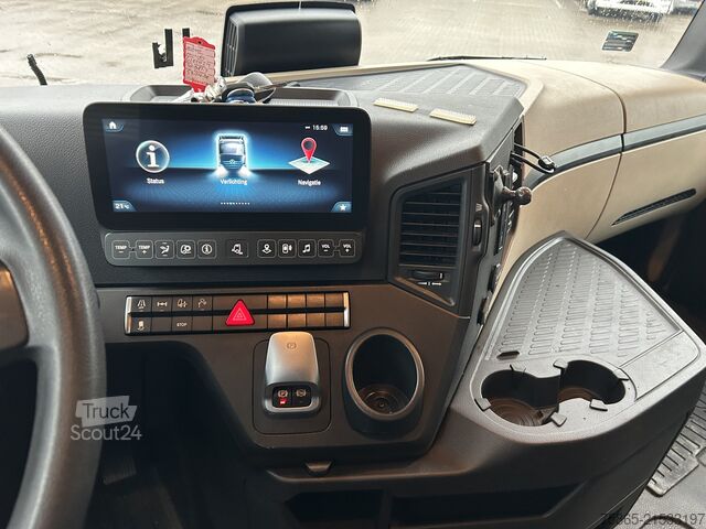 Standard tractor Mercedes-Benz Actros 1845 Streamspace / 653 dkm / Tacho V2 / ...