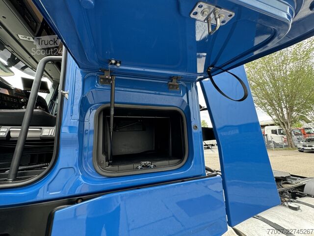 Trattore stradale standard Renault T 520 HIGH Retarder Vollluft TOP Ausstat