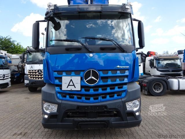 Standard tractor unit MERCEDES-BENZ 1853 Arocs SZM mit Kipperpumpe