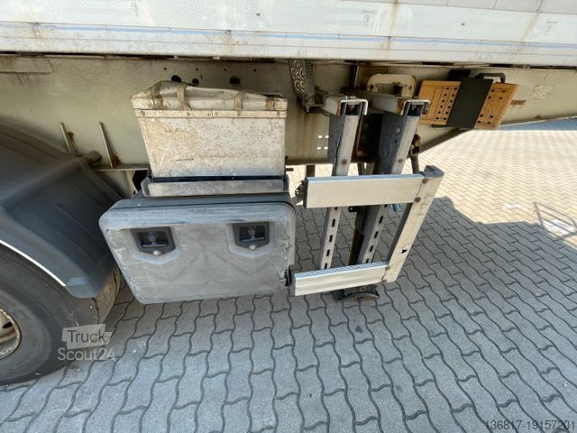 Semiremorcă basculantă  Dülk Kippauflieger Alu Getreidekipper ca. 43 m³