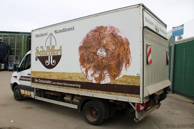 شاحنة صندوقية MERCEDES-BENZ 511 4x2 - Nr.: 726
